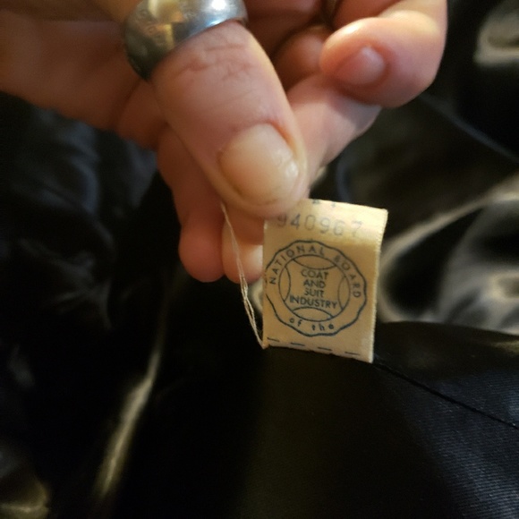 Vintage 1950s ladies wool coat with mink collar - Picture 5 of 5